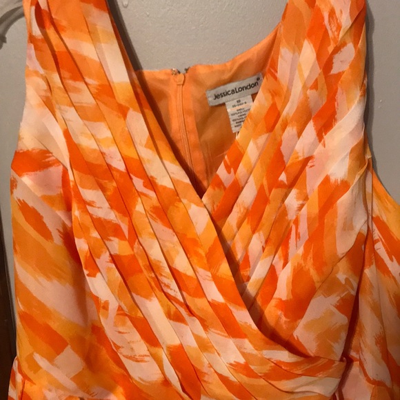 Bright summery sundress - Picture 3 of 7